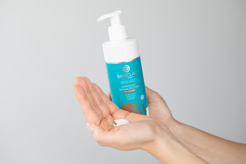 BasicLab Ukojenie i Regeneracja Łagodzący balsam do ciała po opalaniu 300 ml