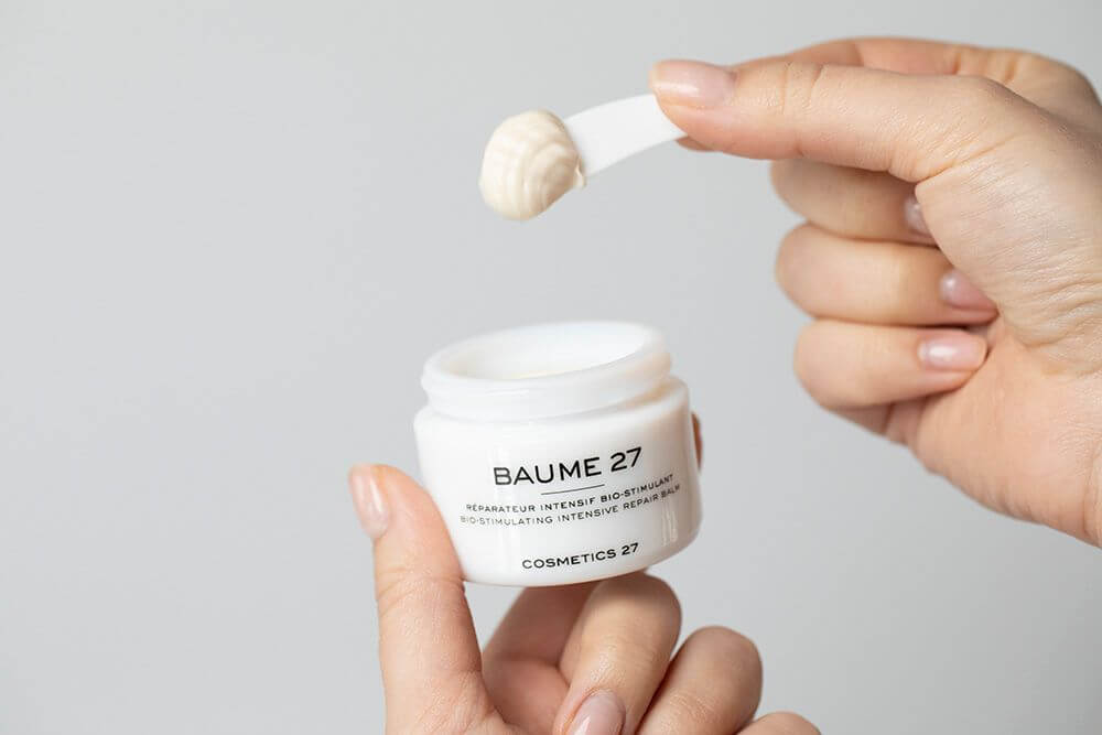 Cosmetics 27 Baume 27 + Eyes 27 ZESTAW Biostymulujący krem naprawczy 30 ml + Bio-naprawczy krem korekcyjny do oczu 15 ml + Kosmetyczka 1 szt