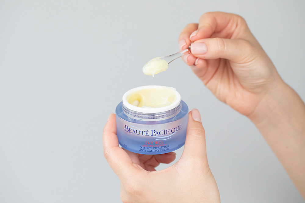 Beaute Pacifique D Force Day Cream Witalizujący krem przeciwstarzeniowy na dzień 50 ml