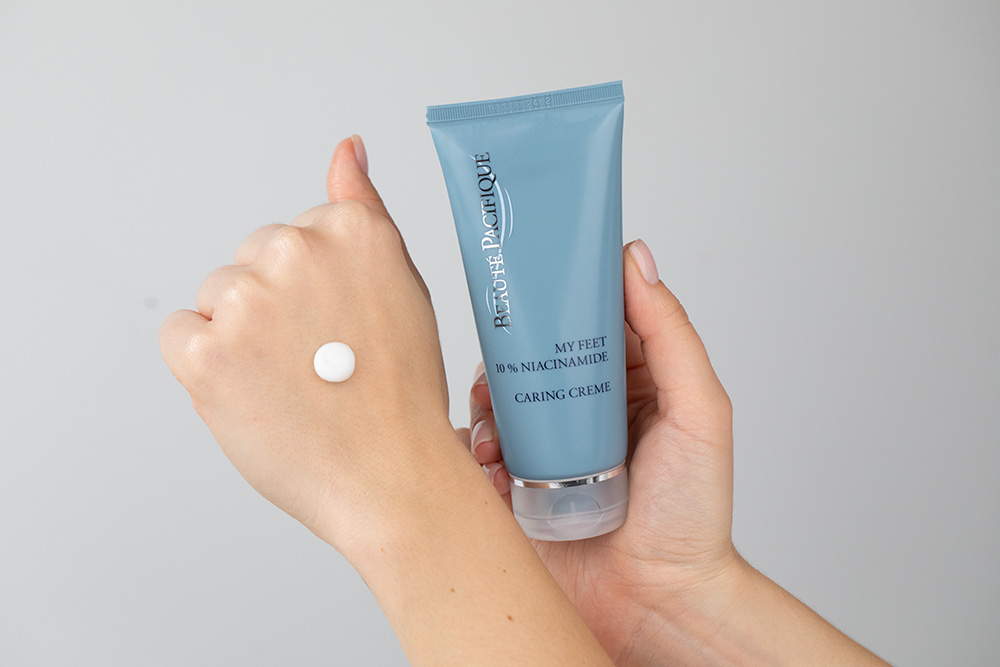 Beaute Pacifique My Feet 10% Niacinamide Caring Creme Intensywnie nawilżający krem ​​do stóp z 10% niacynamidem 100 ml