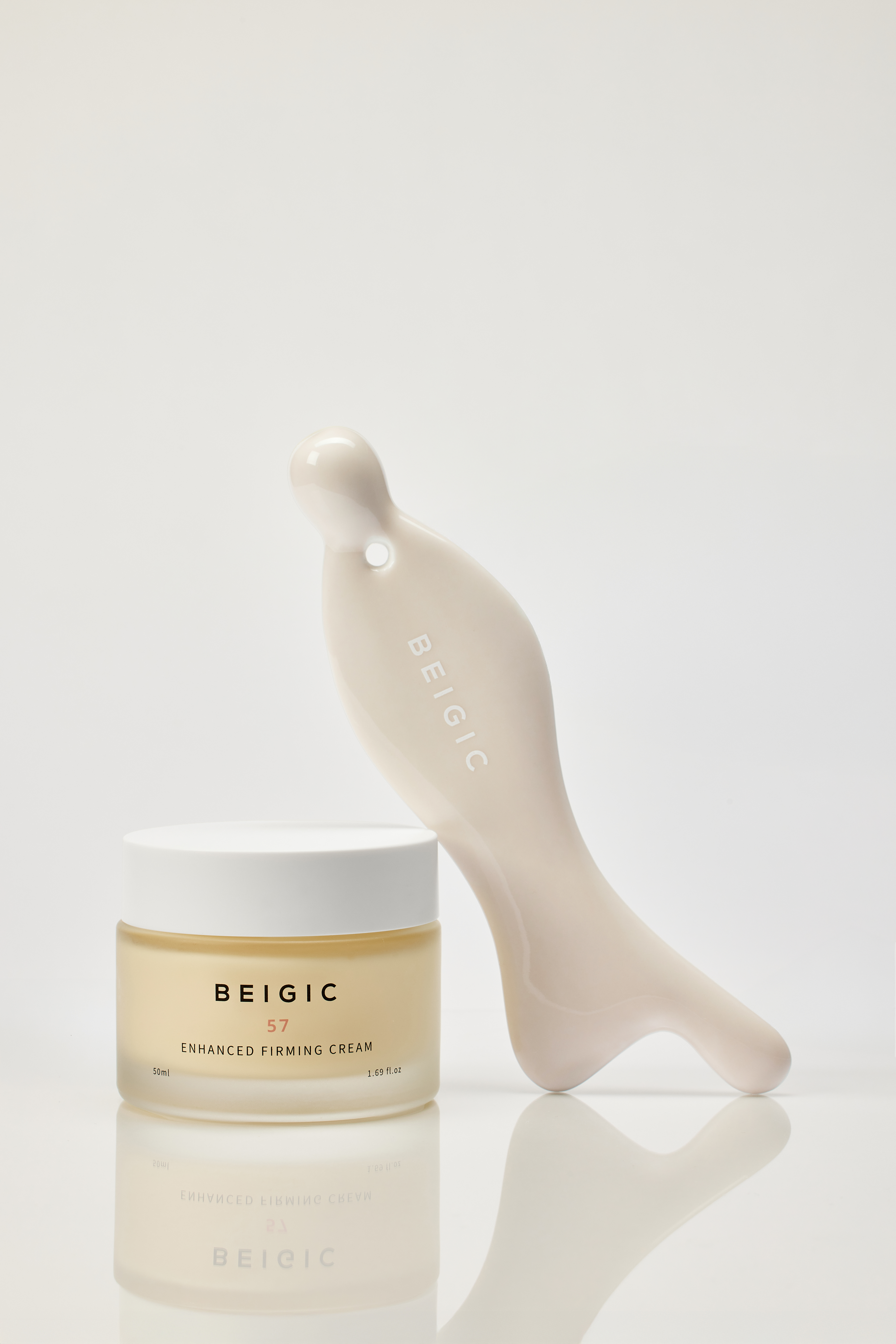 Beigic Enhanced Firming Cream + Enhanced Face Gua Sha ZESTAW Krem ​​ujędrniający do twarzy 50 ml + Masażer do twarzy 1 szt