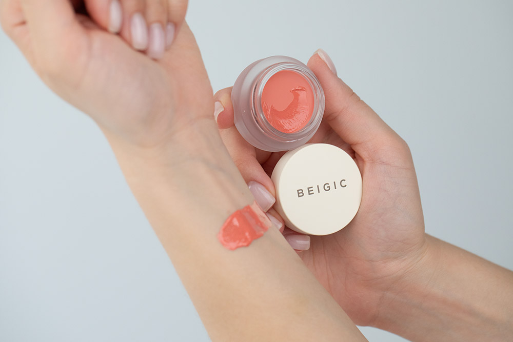 Beigic Flush Lip And Cheek Balm Balsam do ust i policzków (kolor 01 Tulle) 4 g
