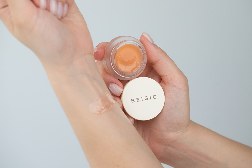 Beigic Volumizing PE Lip Balm Balsam do ust zwiększający objętość 4 g