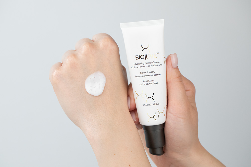 Biojuve Hydrating Barrier Cream Normal To Dry Nawilżający krem barierowy dla skóry normalnej w kierunku suchej 50 ml