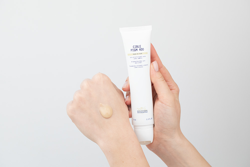 Biologique Recherche Cible PIGM 400 Serum do ciała rozjaśniające przebarwienia 75 ml