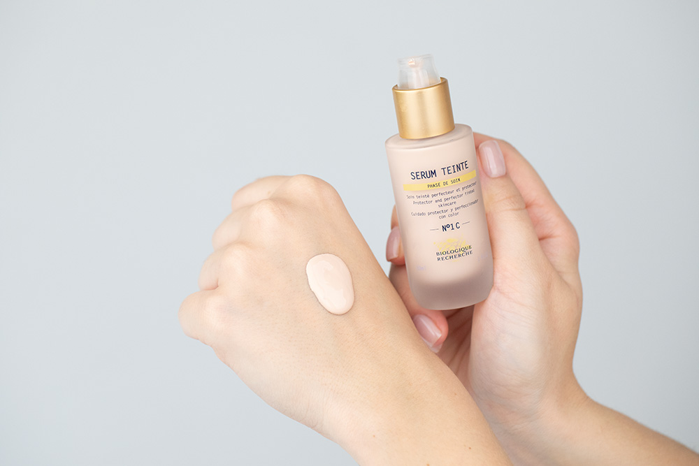 Biologique Recherche Serum Teinte Serum o działaniu pielęgnacyjnym, nadające skórze delikatny kolor (nr 1C) 30 ml