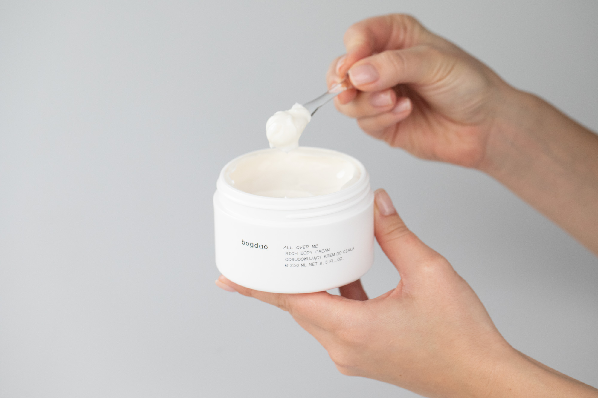 Bogdao Body Renewal ZESTAW Krem do ciała 250 ml + Serum do ciała 100 ml + Szczotka do ciała 1 szt