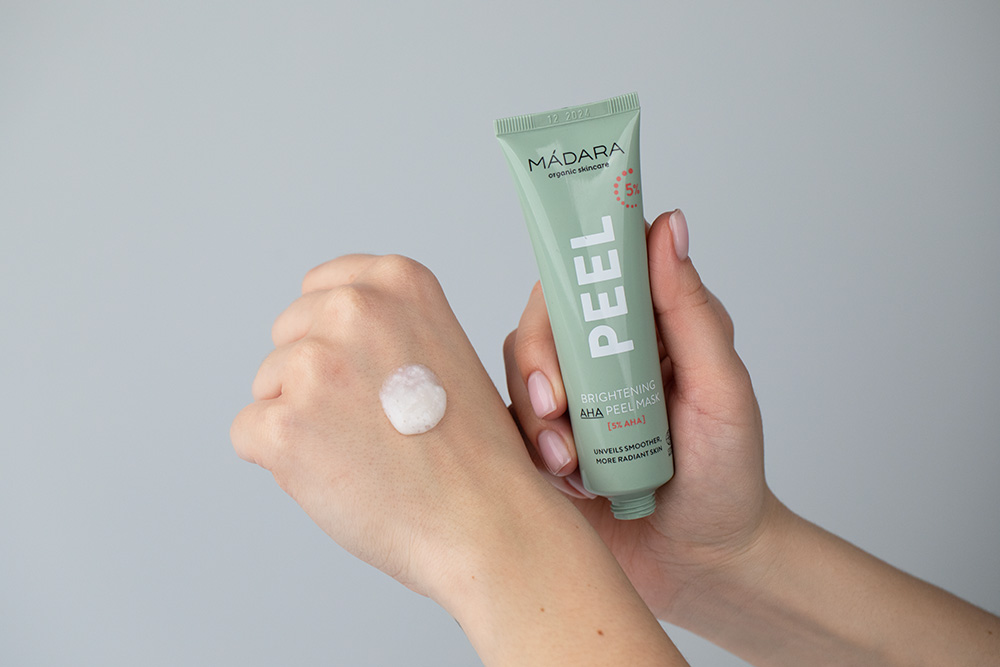 Madara Clarifying Toner + Brightening AHA Peel Mask + Light Deep Moisture Fluid ZESTAW Tonik 200 ml + Maseczka 60 ml + Lekki krem nawilżający 50 ml