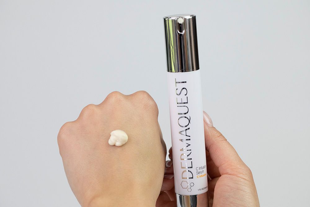 Dermaquest C Infusion Serum Przeciwstarzeniowe serum z najbardziej stabilną lipofilową formą witaminy C: BV-OSC [10%] oraz czystym retinolem [0.2%] 29,6 ml