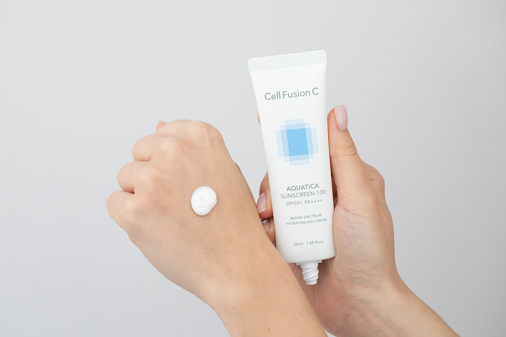 Cell Fusion C Aquatica Sunscreen 100 SPF 50+ / PA ++++ Wyciszający i nawilżający krem z fotoprotekcją 50 ml