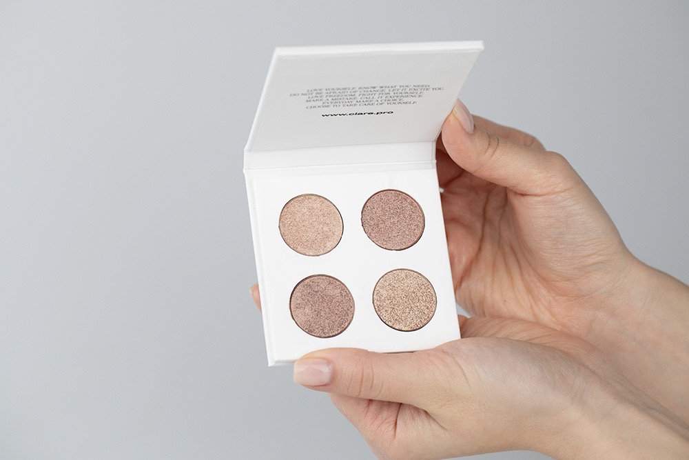 Clare Makeup Creator - 4 Eyeshadows Palette Paleta 4 cieni do powiek (nr 3) 4x1,4 g