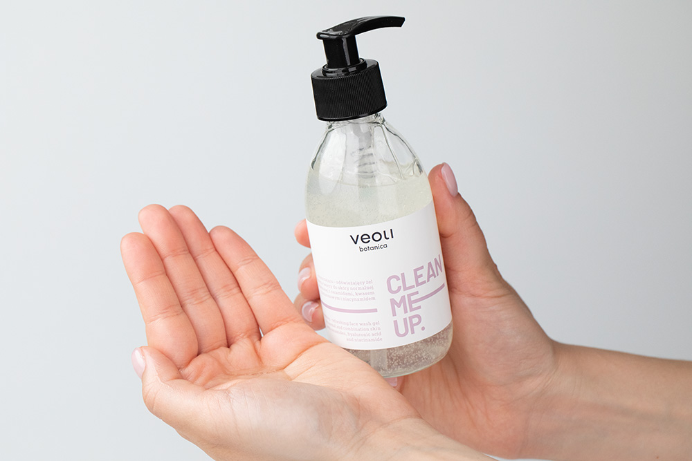 Veoli Botanica Clean Me Up Oczyszczająco - odświeżający żel do mycia twarzy 190 ml