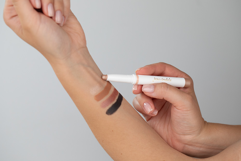 Jane Iredale Eye Shadow Stick + Longest Lash Mascara + Torba I Love Topestetic ZESTAW Cień do powiek w sztyfcie (kolor Moonstone) 1,4g + Tusz do rzęs 12 g (kolor Black Ice) + Torba 1 szt