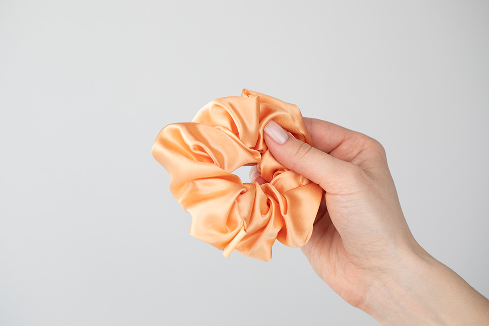 Crystallove Gumka do Włosów Jedwabna (peach fuzz) 1 szt