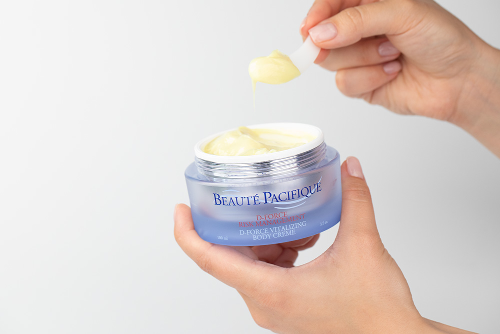 Beaute Pacifique D Force Moisturizing Body Cream Przeciwstarzeniowy krem do ciała 100 ml