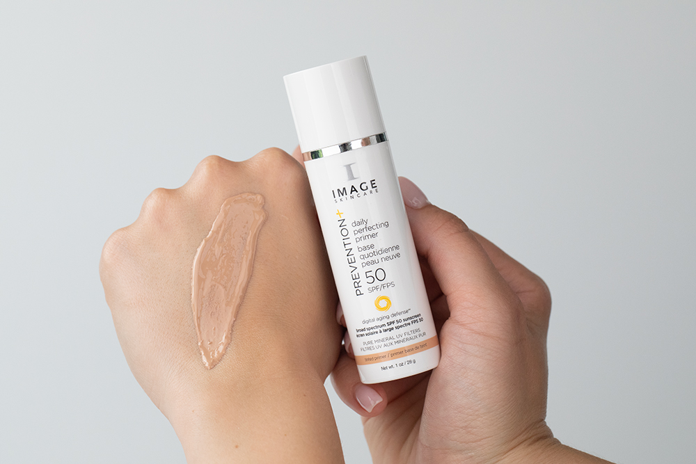 Image Skincare Daily Perfecting Primer SPF 50 Koloryzująca baza pod makijaż 30 ml