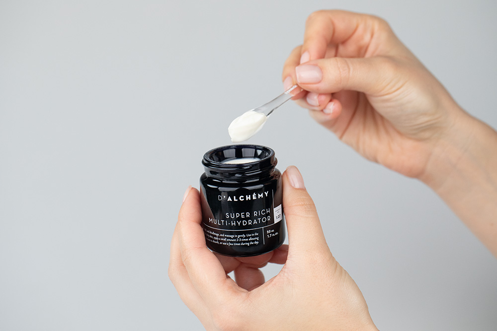 Dalchemy Soft Set ZESTAW Krem do cery przewlekle suchej 50 ml + Łagodny koncentrat oczyszczający 30 ml + Kultowa mgiełka do twarzy 50 ml + kosmetyczka 1 szt