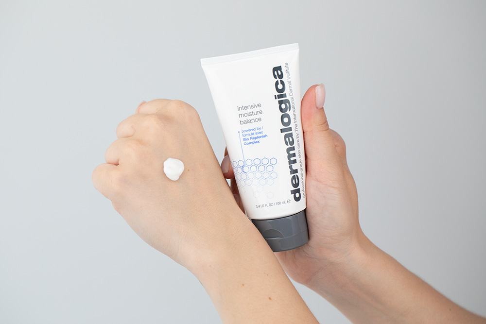 Dermalogica Circular Hydration Serum + Intensive Moisture Balance ZESTAW Nawilżające serum 30 ml + Krem odżywczy 100 ml + Kosmetyczka 1 szt