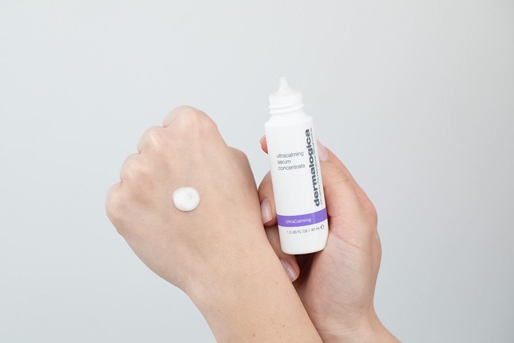 Dermalogica Ultracalming Serum Concentrate Delikatne, silnie łagodzące serum dla cer wrażliwych i naczynkowych 40 ml