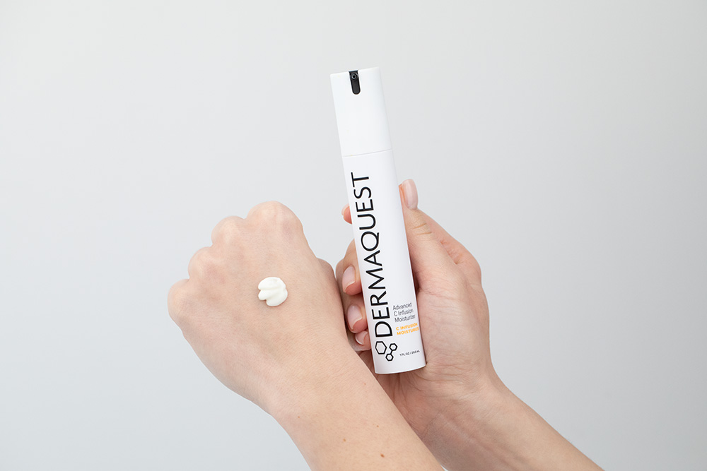 Dermaquest Advanced C Infusion Moisturizer Remodelujace serum z antyoksydantami, retinolem, lipofilowa witamina C [10%] i Synoxylem 29,6 ml