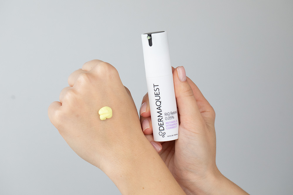 Dermaquest RiQ Retinal 0.05 % Krem przeciwstarzeniowy dla skóry wrażliwej, skłonnej do rumienia i trądziku różowatego 14,8 ml