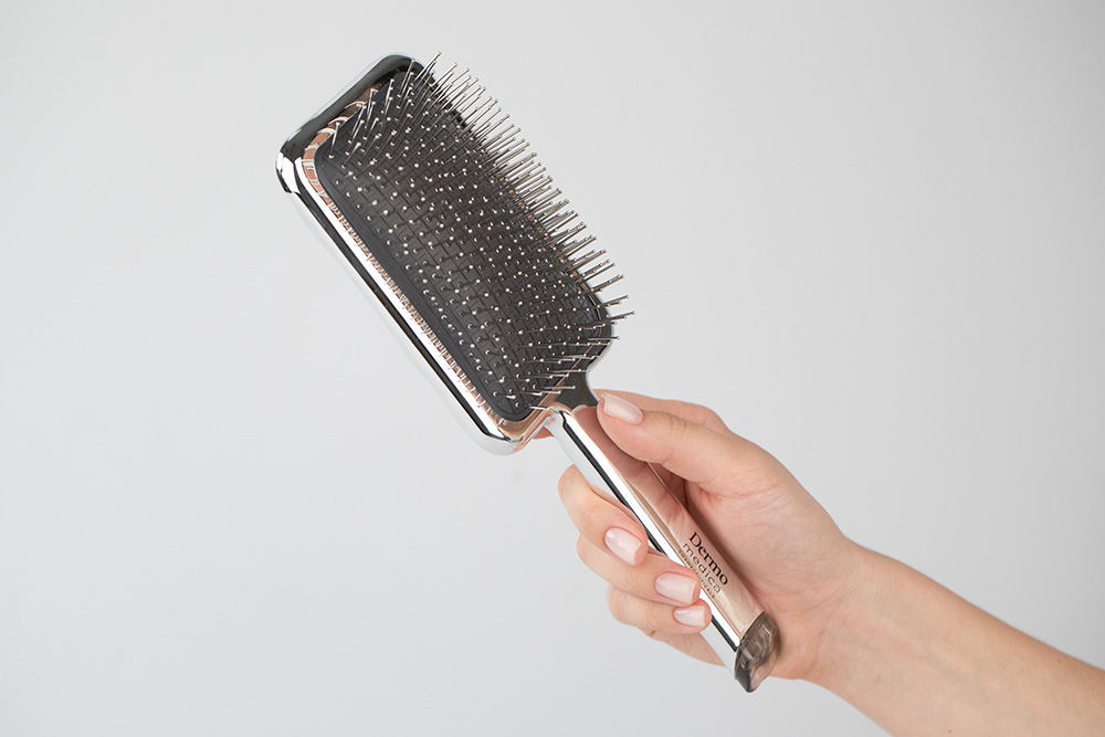 Dermomedica Anti - Static Cool Air Brush Szczotka trychologiczna minimalizująca elektryzowanie się włosów 1 szt