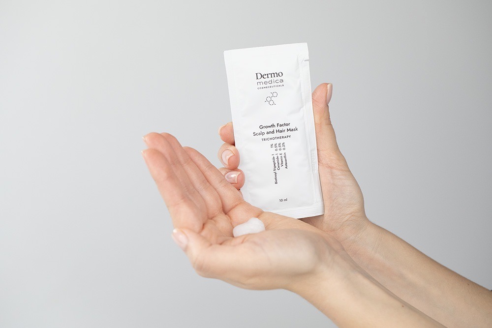 Dermomedica Growth Factor Scalp and Hair Mask Maska dla skóry głowy z problemem podrażnień, suchości, świądu i wypadania włosów 10 x 10 ml