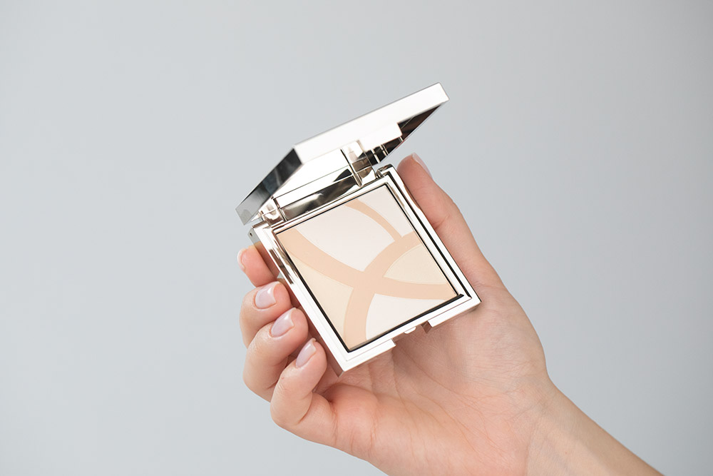 Dr Irena Eris Translucent Powder + Face Contouring Pallette ZESTAW Puder transparentny 9 g + Paletka do konturowania twarzy 4x 5g