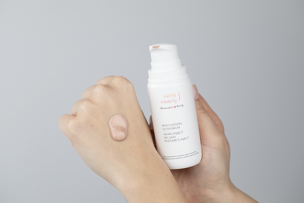 Eeny meeny Nawilżający Balsam Rozświetlający do Ciała Rozświetla, nawilża, wygładza 100 ml