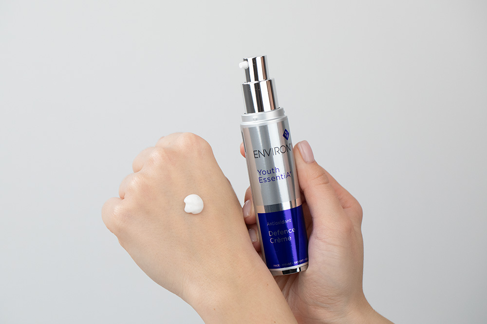 Environ C Quence Serum 1 + Defence Creme + Roller Topestetic ZESTAW Serum 35 ml + Krem odżywczy 35 ml + Roller różowy kwarc 1 szt