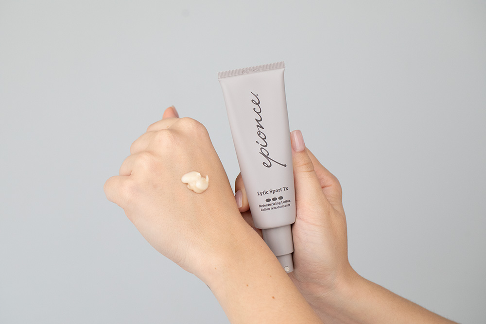 Epionce Lytic Care ZESTAW Lityczny żel oczyszczający 170 ml + Naprawczy krem lityczny (cera problemowa i tłusta) 40 ml + Kosmetyczka 1 szt GRATIS