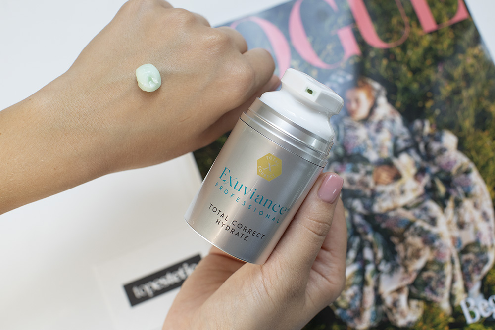 Exuviance Hydrating Set ZESTAW Intensywnie nawilżający krem dzień i noc 50 g + Nawilżający pod oczy i na powieki 15 g