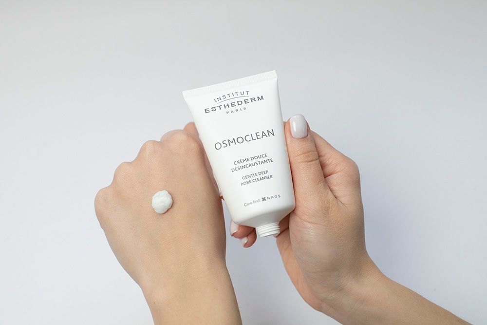 Esthederm Cleansing Box ZESTAW Krem oczyszczający 75 ml + Tonik 200 ml + Woda komórkowa 100 ml + Kosmetyczka 1 szt