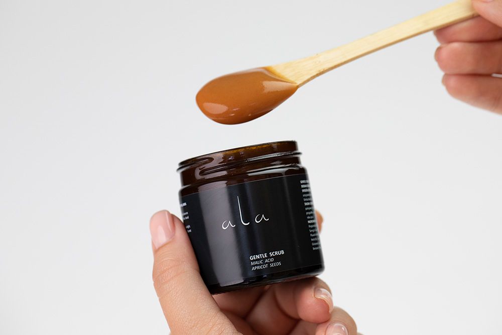 Ala Gentle Scrub + Acne Skin Elixir + Light Cream ZESTAW Drobnoziarnisty peeling z kwasami 50 ml + Eliksir przeciw niedoskonałościom 50 ml + Lekki krem nawilżający 50 ml