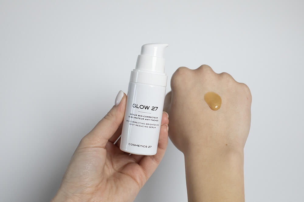Cosmetics 27 Glow 27 + Pure 27 ZESTAW Rozświetlające bio-serum korygujące niedoskonałości 30 ml + Oczyszczający fluid korygujący 30 ml + Kosmetyczka 1 szt