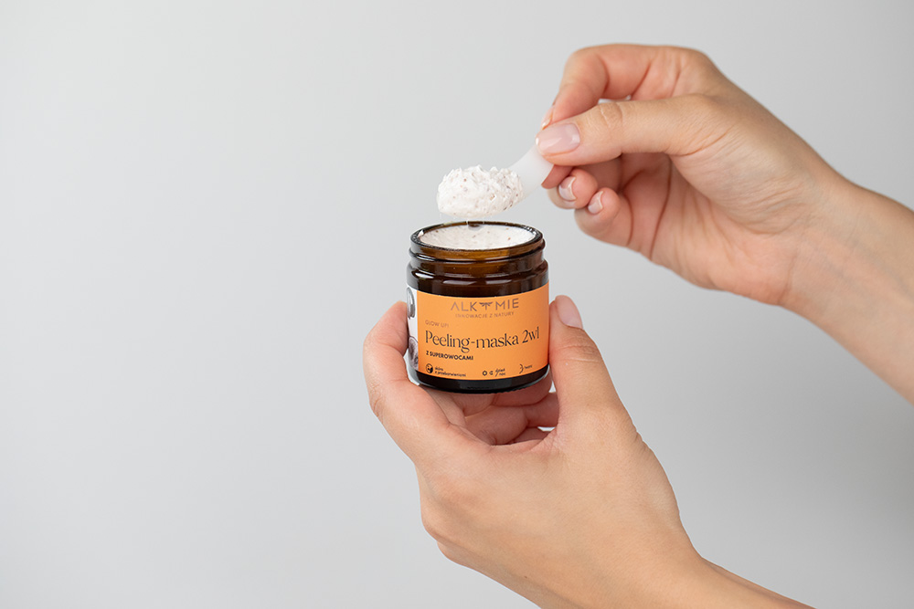 Alkmie Sommer Vibe Set ZESTAW 2 w 1 Peeling-maska z superowocami 60 ml + Krople do twarzy 2 w 1 ochrona przeciwsłoneczna i multiaktywne serum 30 ml