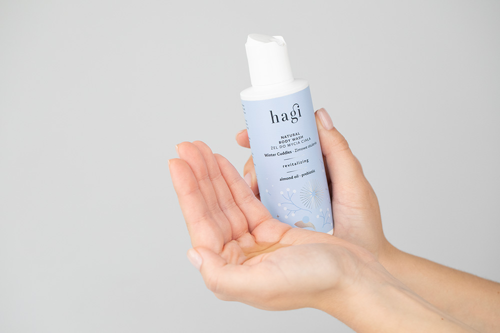 Hagi Zimowe Otulenie Box ZESTAW Żel do higieny intymnej 300 ml + Olejek intymny 100 ml + Żel do mycia ciała 150 ml + Peeling 200 ml