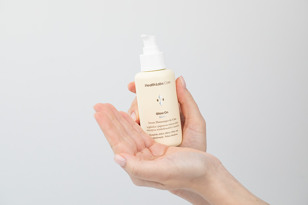 Health Labs Care Glow On Body Serum Serum złuszczające do ciała 100 ml