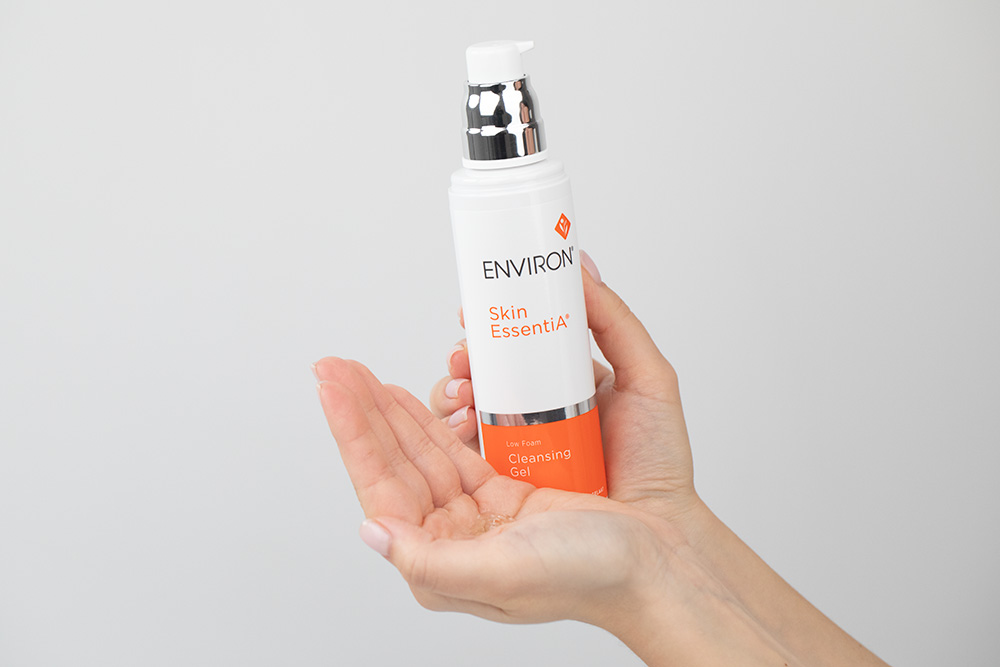 Image Skincare Opulent Radiance Hydrating and Anti - Aging Trio ZESTAW Preparat oczyszczający z 12% wit. C 177 ml + Nawilżające i wygładzające zmarszczki serum 50 ml + Krem SPF50, 73 g