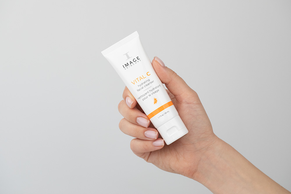 Image Skincare Hydrating Facial Cleanser 12% Kremowy preparat oczyszczający z 12% wit. C 50 ml