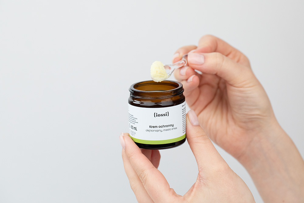 Iossi Krem Ochronny Do Twarzy i Rąk Z olejem konopnym i masłem Shea 60 ml