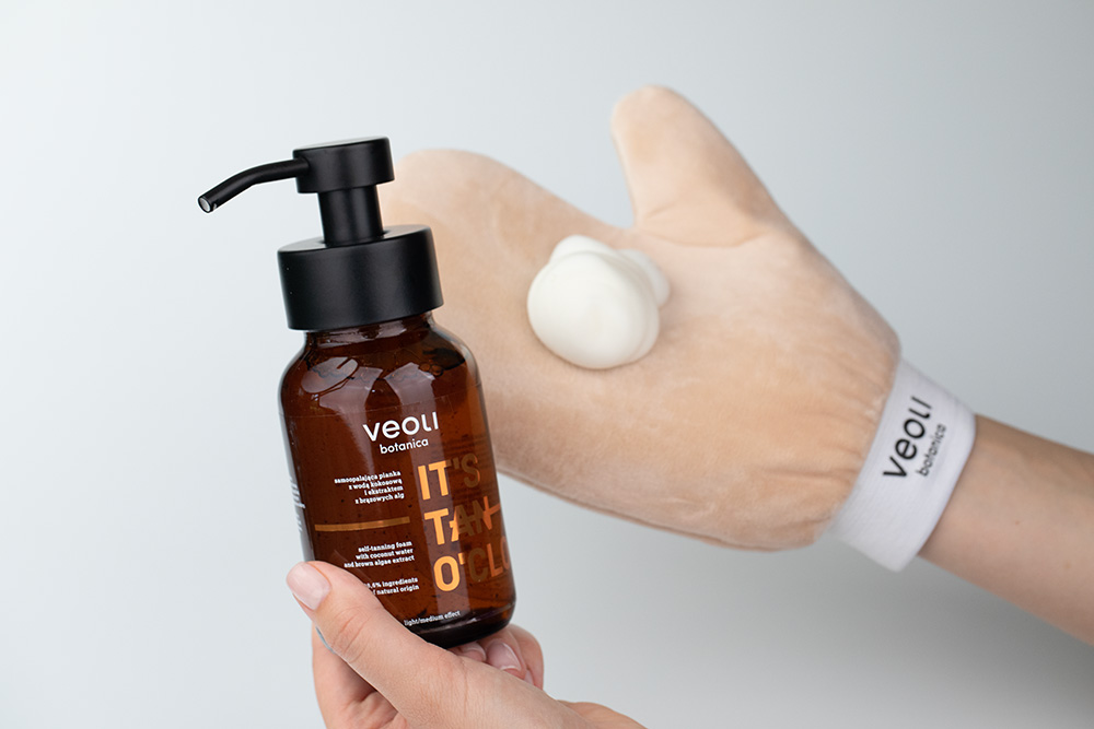 Veoli Botanica It’s Tan O’Clock Samoopalająca pianka z wodą kokosową i ekstraktem z brązowych alg 240 ml