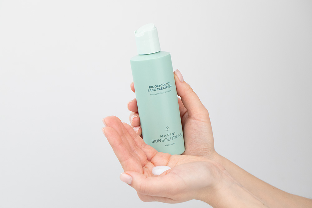 Jan Marini Bioglycolic® Face Cleanser Emulsja do mycia skóry twarzy z kwasem glikolowym 178 ml