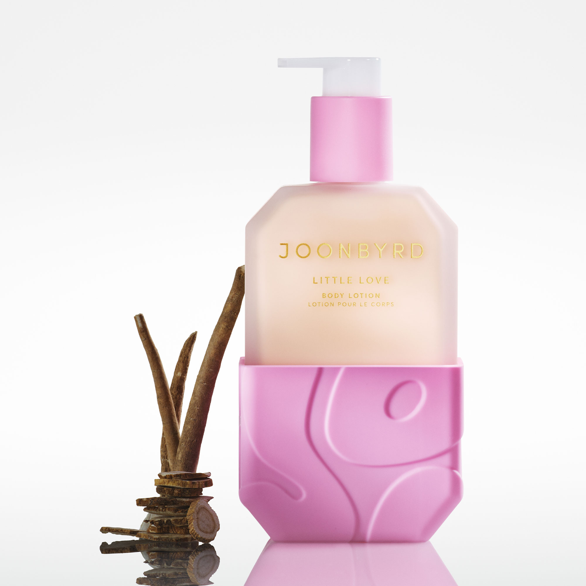 Joonbyrd Little Love Body Lotion Balsam do ciała o nutach zapachowych wanilii, syropu klonowego, karmelu i kawy 300 ml