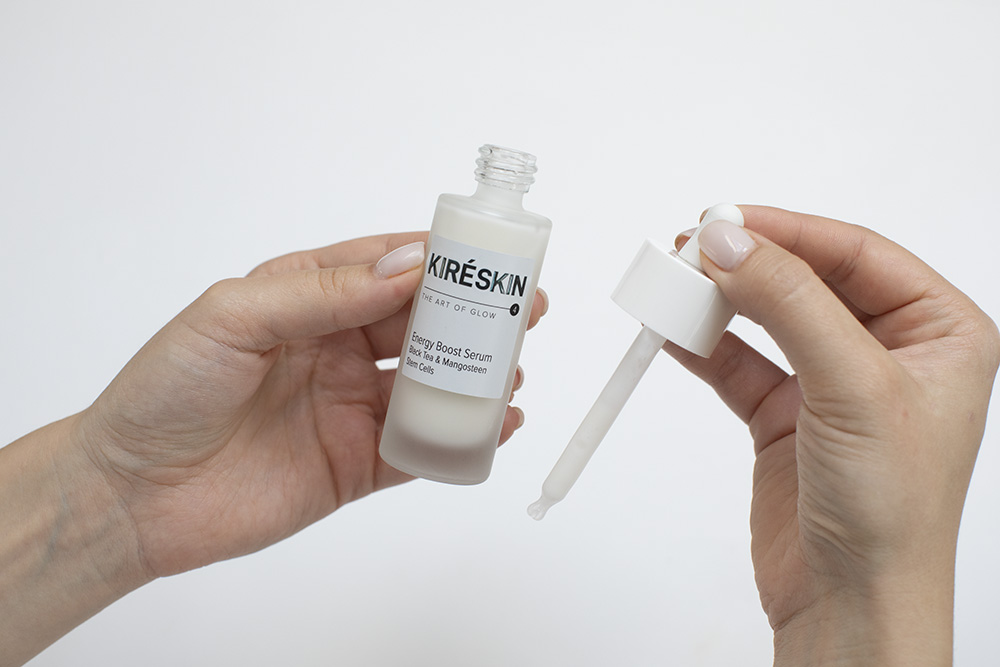 Kire Skin Energy Boost Serum Energetyzujące serum, czarna herbata i komórki macierzyste Mangostanu 30 ml