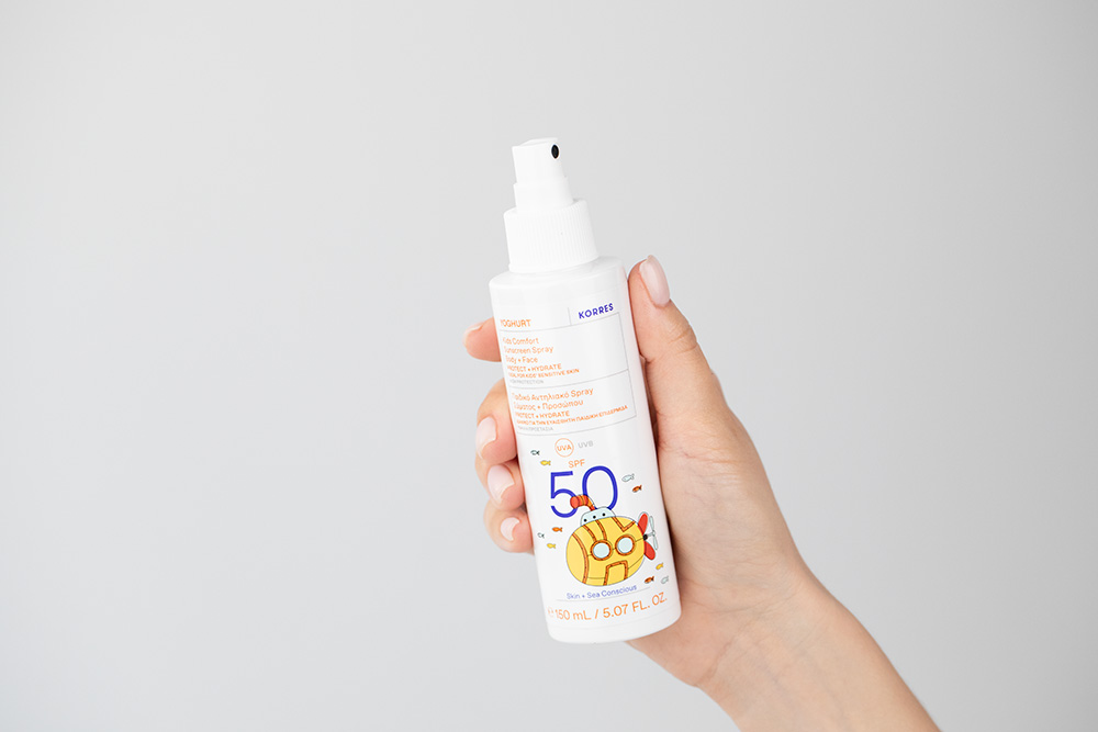 Korres Kids Comfort Sunscreen Spray Body + Face SPF 50 Emulsja ochronna dla dzieci do ciała i twarzy w sprayu SPF 50 150 ml