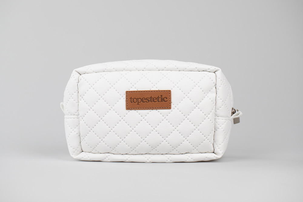 Koi Krem Nawilżająco-Wygładzający + Płyn Micelarny ZESTAW Kwas hialuronowy, awokado, witamina E 30 ml + Algi, aloes, arnika 100 ml + Kosmetyczka