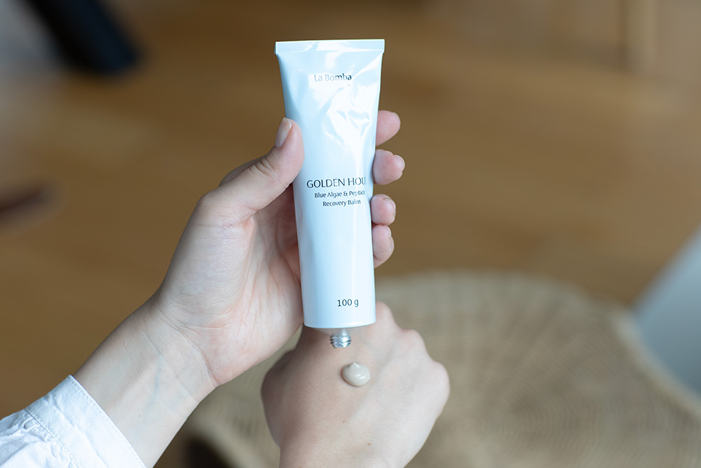 La Bomba Someone New Golden Hour Recovery Balm Regenerujący balsam przedłużający trwałość naturalnej opalenizny 100 g