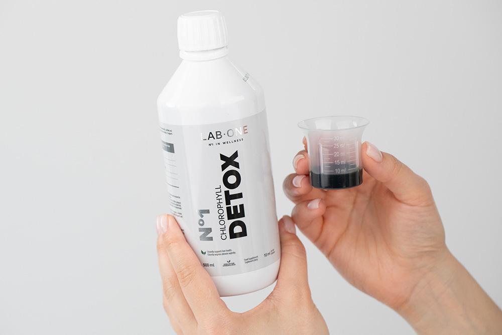 Lab One Kuracja Detox I Wsparcie Watroby ZESTAW Suplement diety 500 ml + Suplement diety 90 kaps.