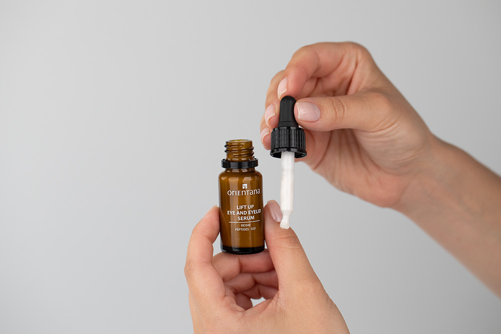 Orientana Eye and Eyelid Serum ZESTAW Serum pod oczy i na powieki 15 ml + Zaawansowane serum liftingujące z retinolem 30 ml